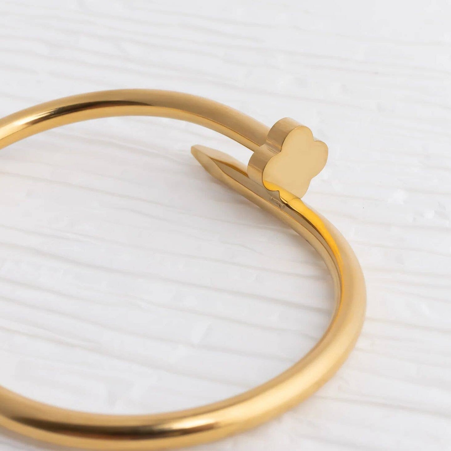 Greer Floral Nail Bangle