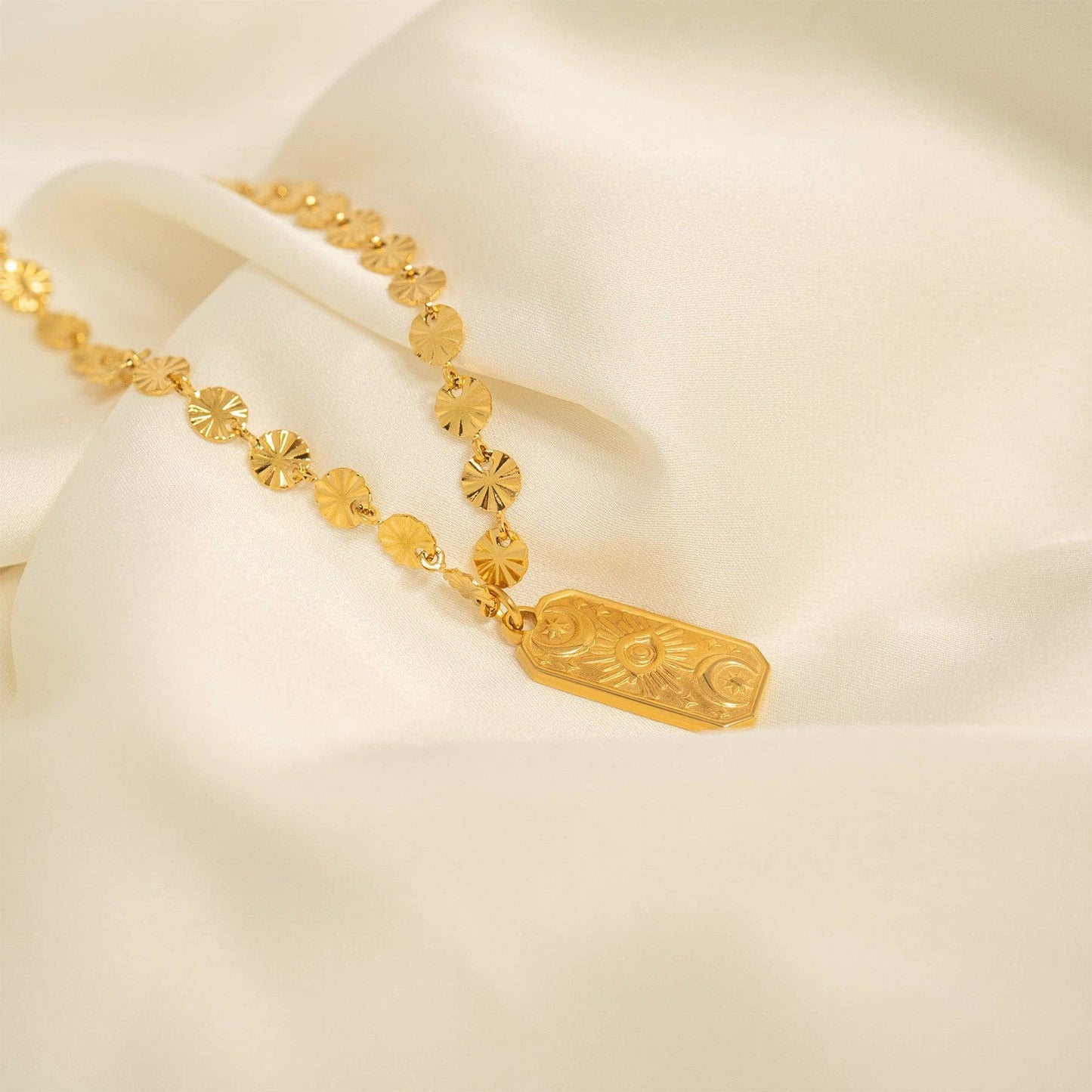 Sunburst Chain Necklace